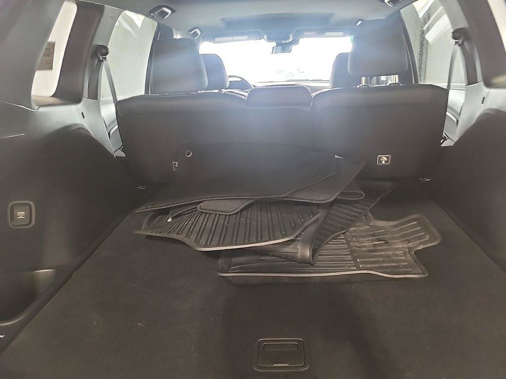 Used 2023 Honda Passport EX-L image 16