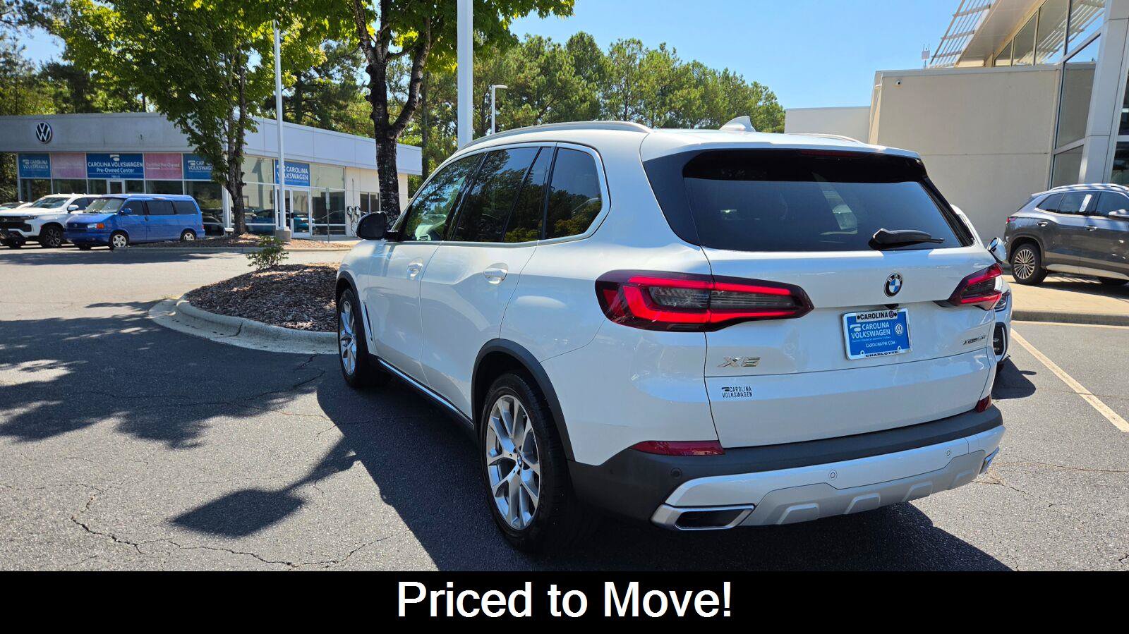 Used 2022 BMW X5 xDrive40i w/ Premium Package AWD/4WD image 3