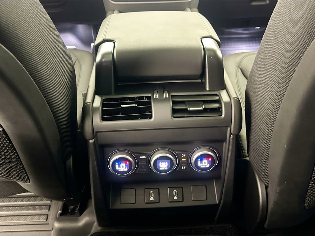 New 2026 Land Rover Defender 130 V8 image 25