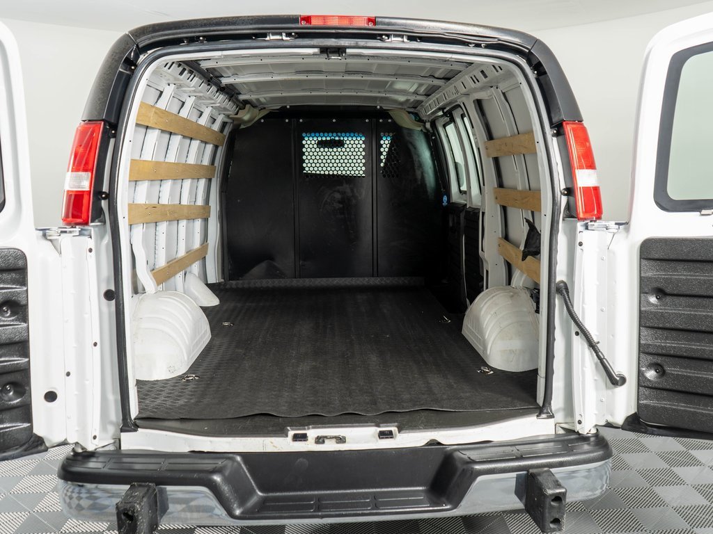 Used 2022 GMC Savana 2500 w/ Driver Convenience Package image 24