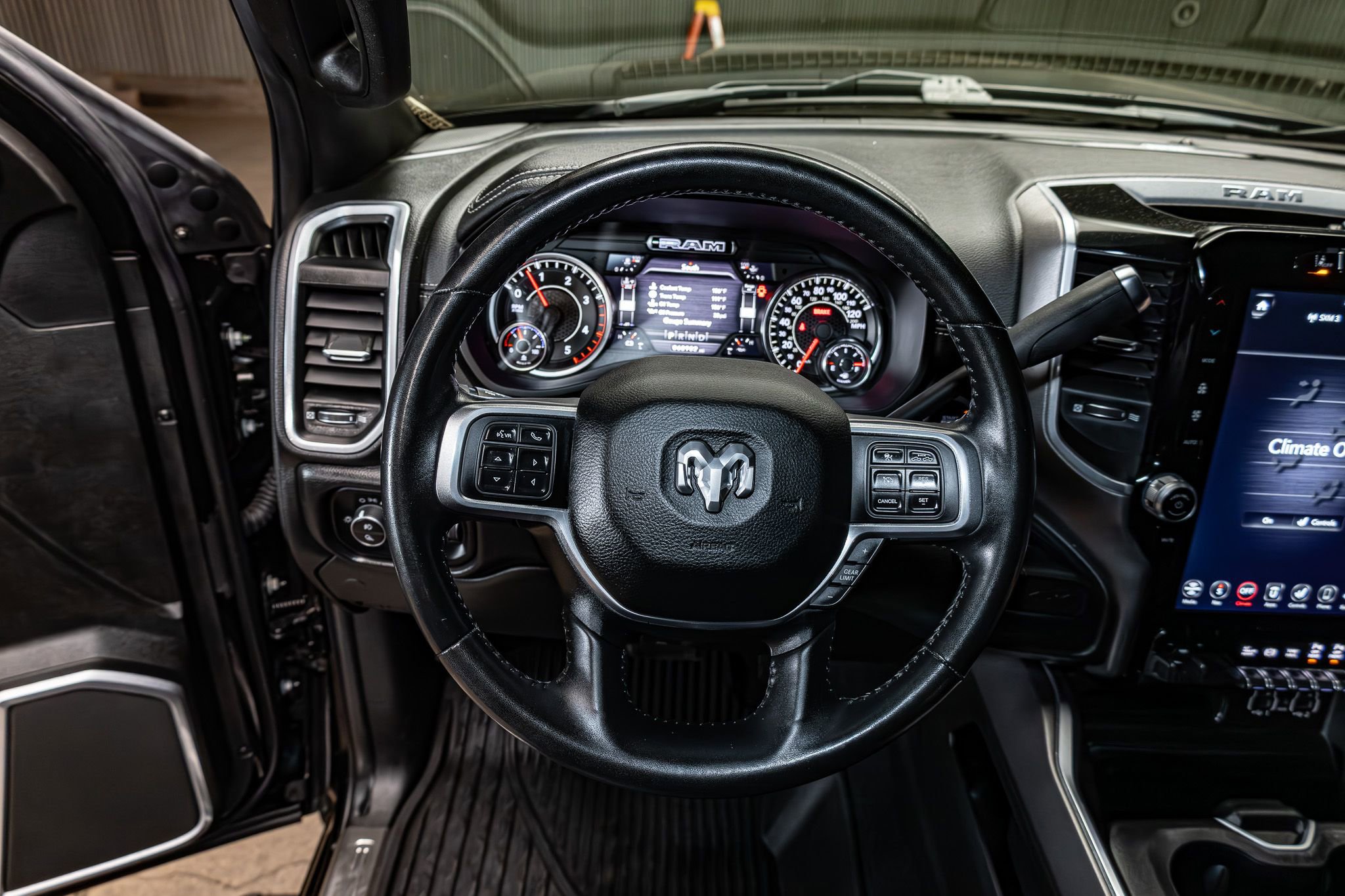 Used 2020 RAM 3500 Laramie image 16