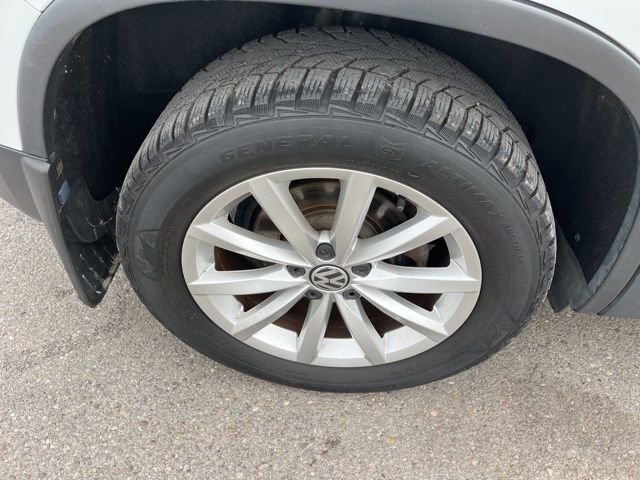 Used 2017 Volkswagen Tiguan Wolfsburg Edition image 19