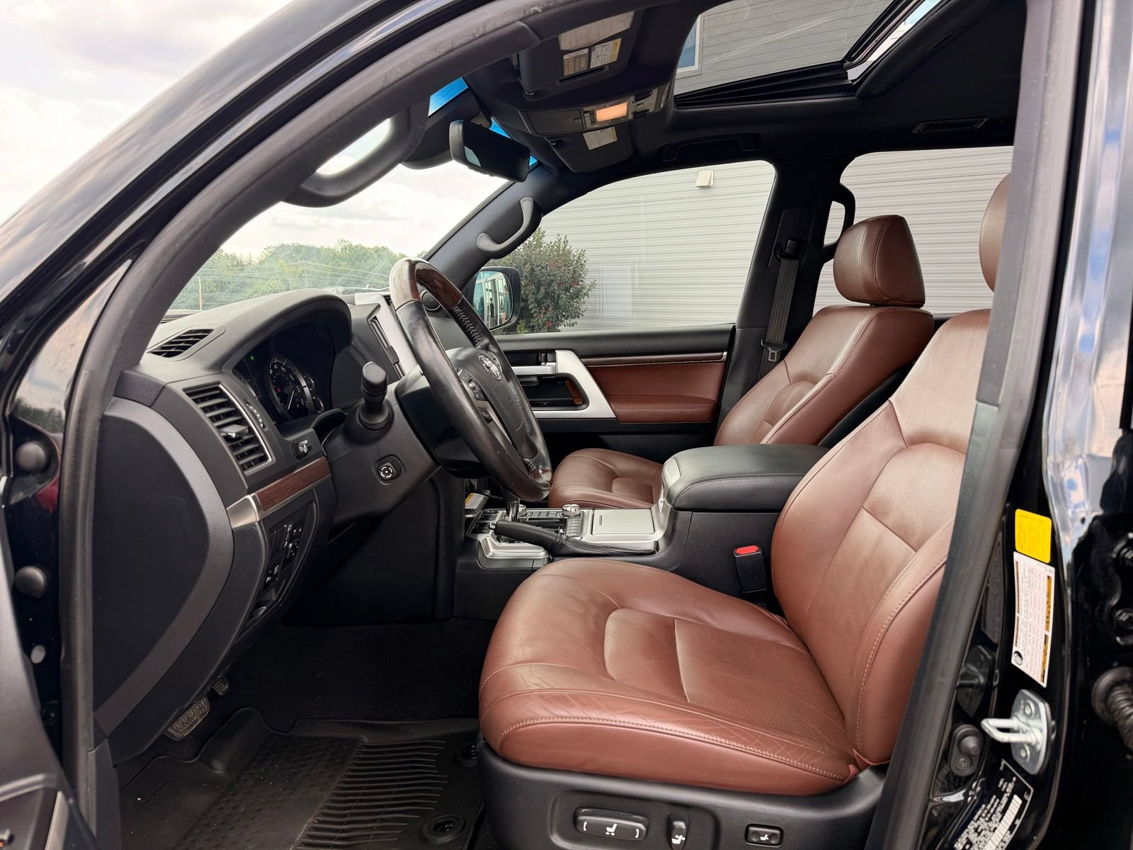 Used 2020 Toyota Land Cruiser AWD/4WD image 15