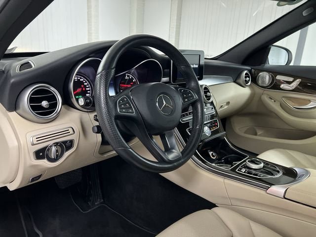 Used 2018 Mercedes-Benz C 300 4MATIC Sedan image 10