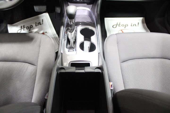 Used 2022 Chevrolet Malibu LT image 28