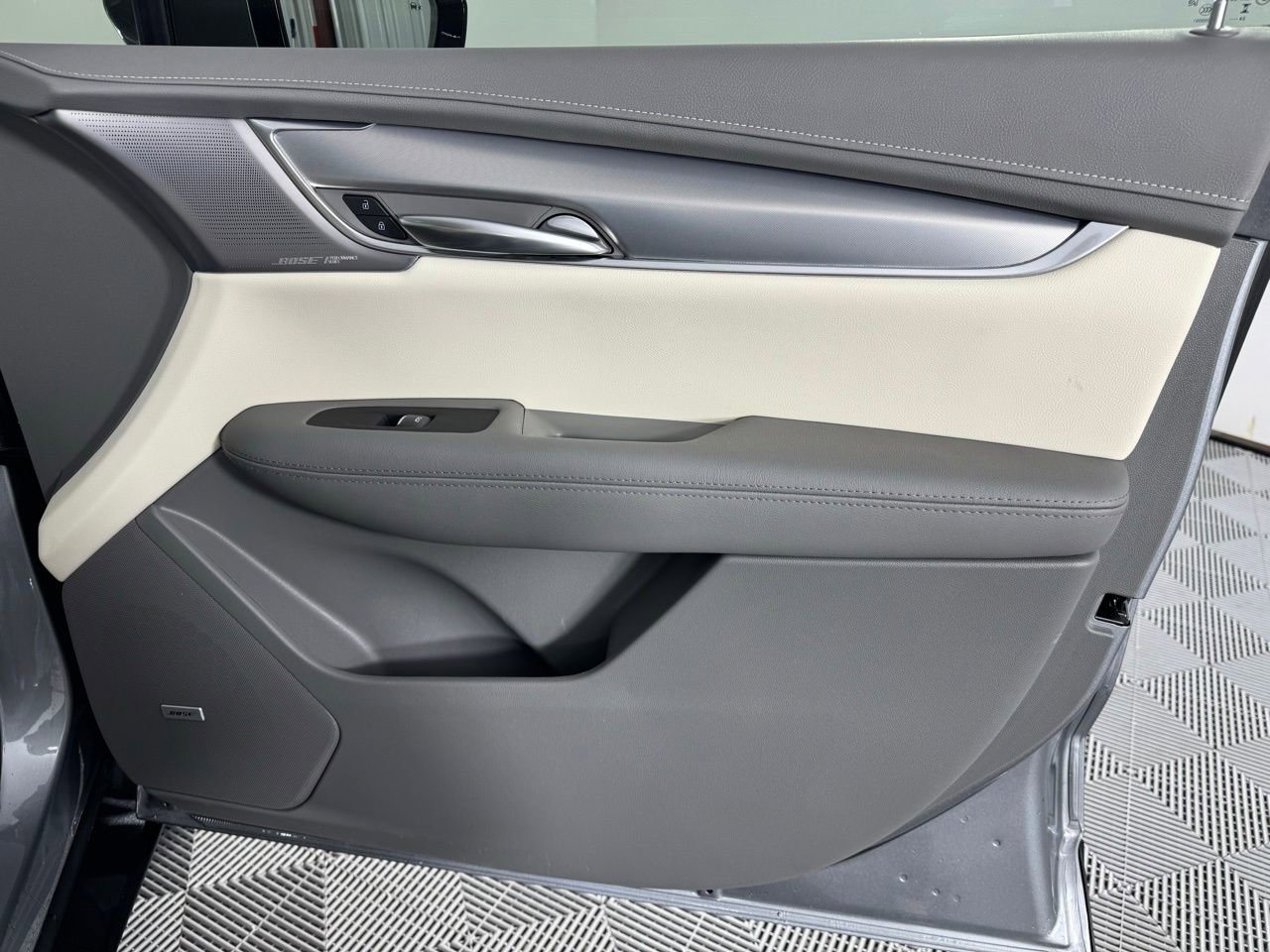 Used 2025 Cadillac XT5 Premium Luxury FWD image 47