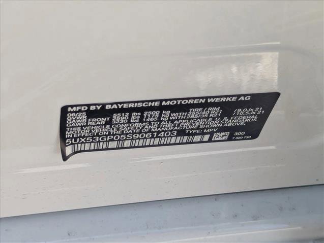 Certified 2025 BMW X3 xDrive30i w/ M Sport Package image 17