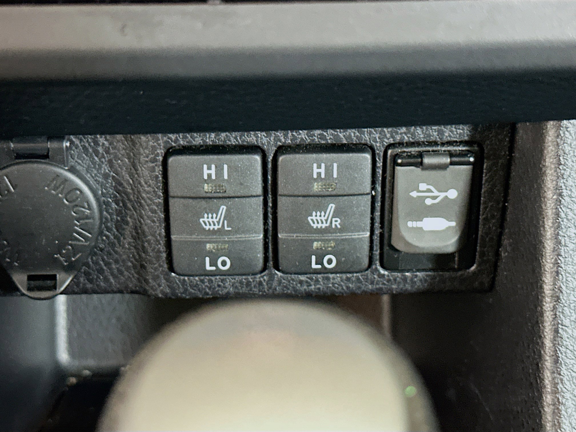 Used 2015 Toyota Corolla S Premium FWD image 25