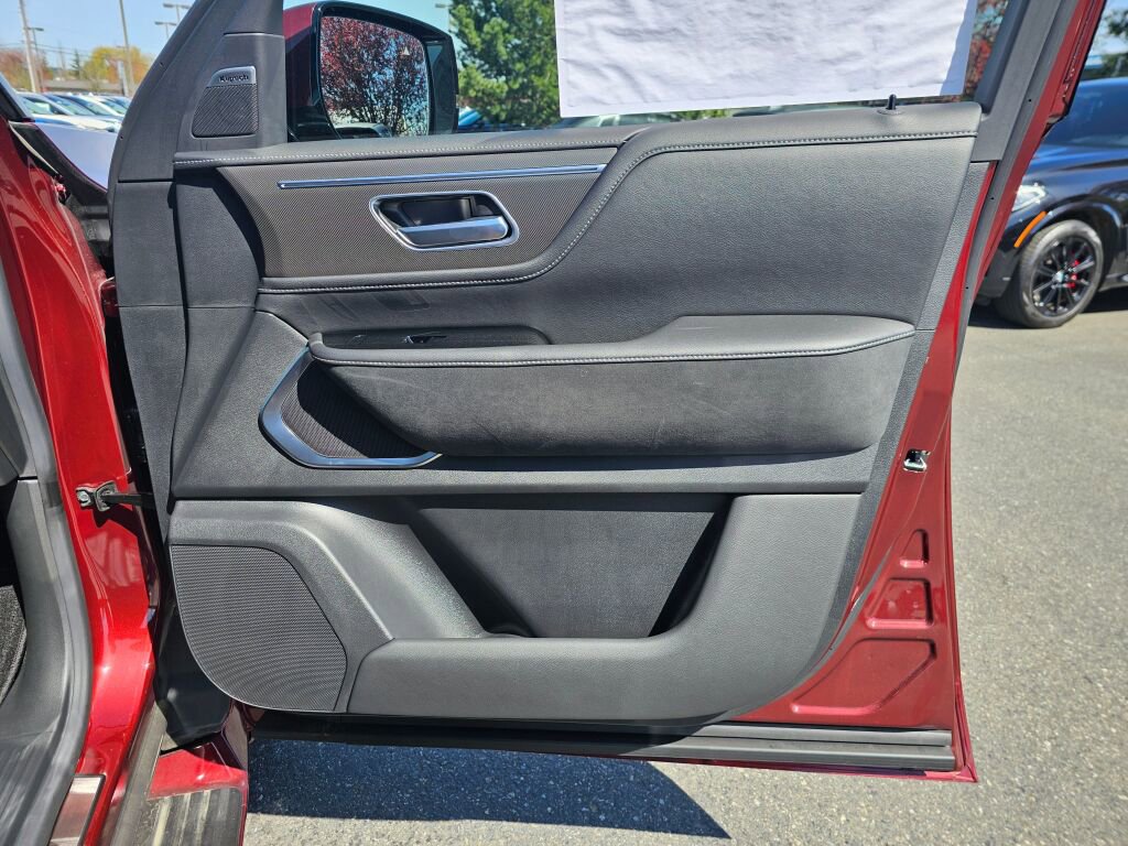 New 2025 INFINITI QX80 Luxe image 10