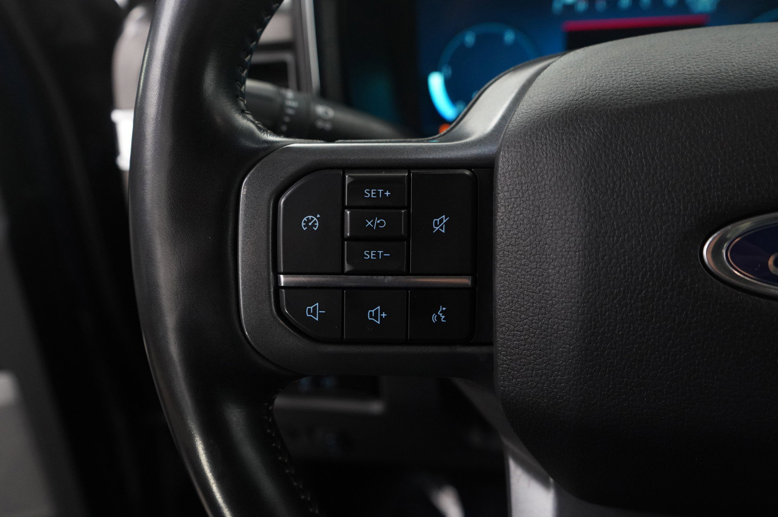 Used 2023 Ford F250 Lariat image 17