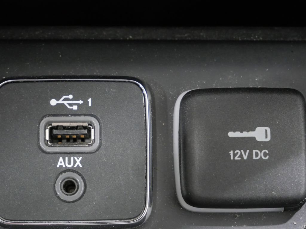Used 2020 Jeep Cherokee Limited AWD/4WD image 23
