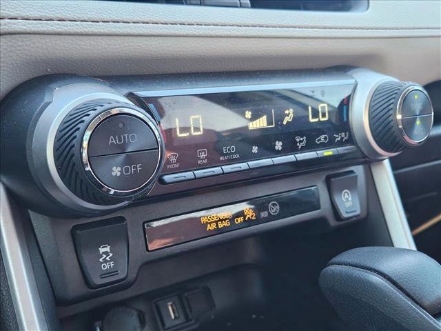 Used 2020 Toyota RAV4 XLE image 15