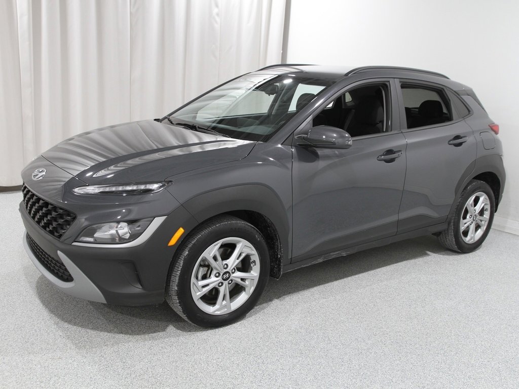 Used 2023 Hyundai Kona SEL image 3