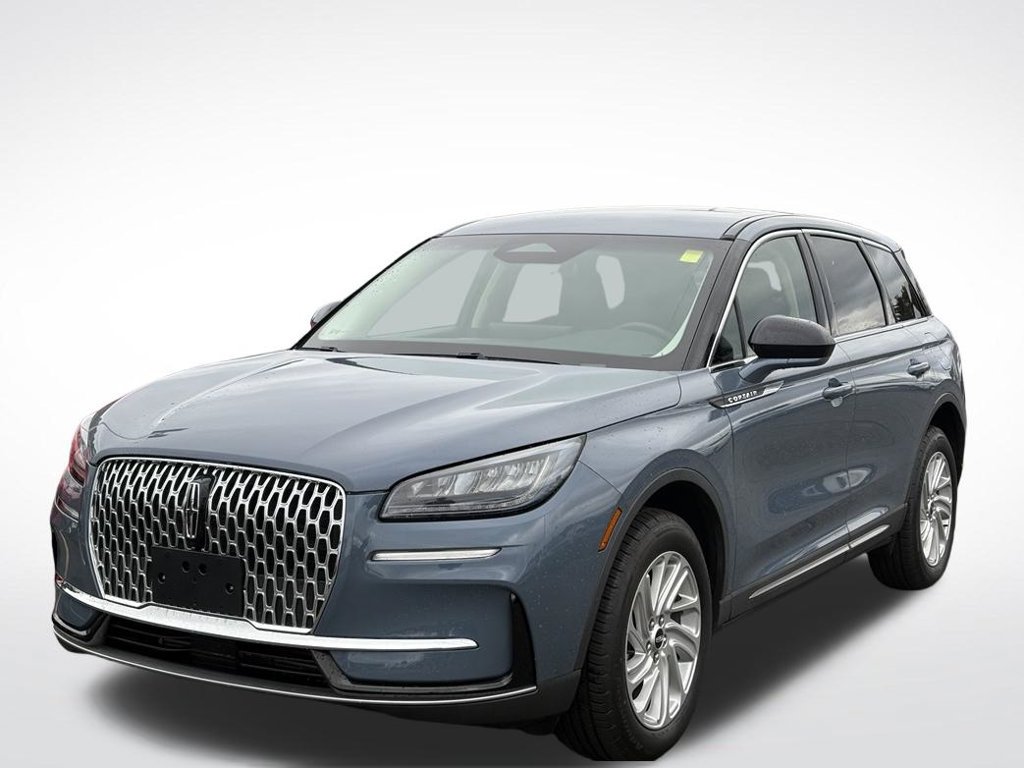 Used 2023 Lincoln Corsair AWD image 2