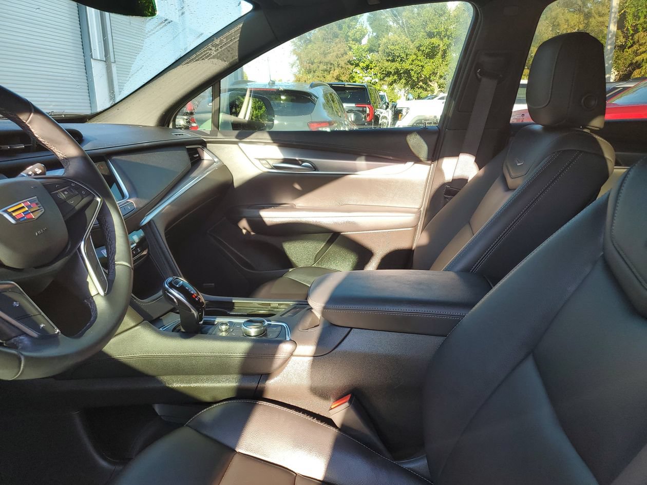 Used 2023 Cadillac XT5 Luxury FWD image 18