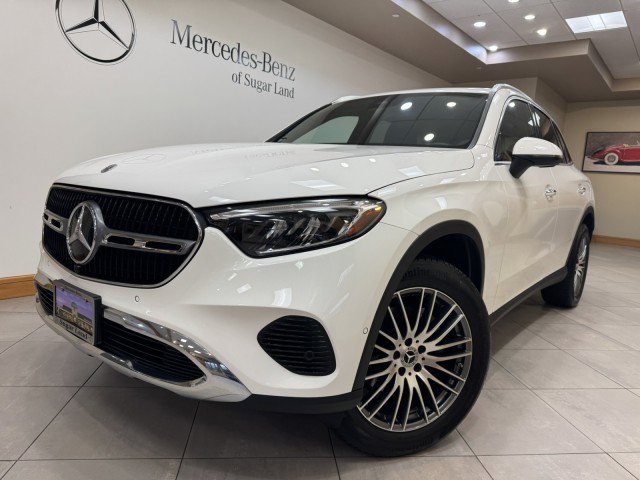 Certified 2025 Mercedes-Benz GLC 300 image 1