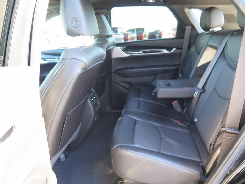 Used 2025 Cadillac XT5 Premium Luxury image 23