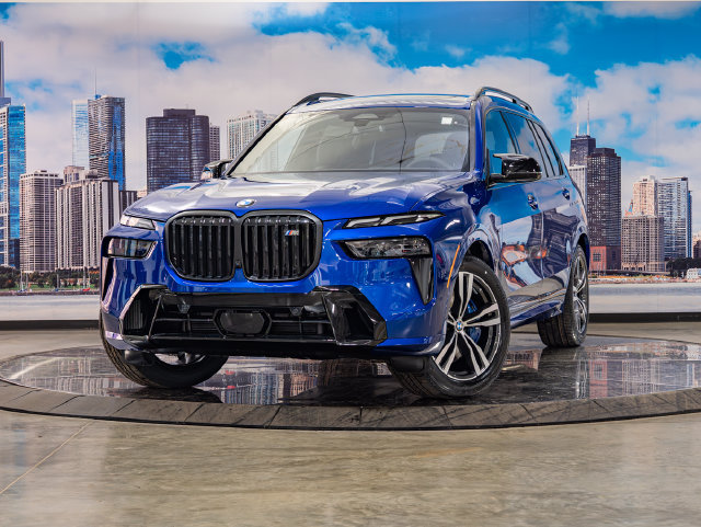 Used 2026 BMW X7 M60i w/ M Sport Professional Package AWD/4WD image 2