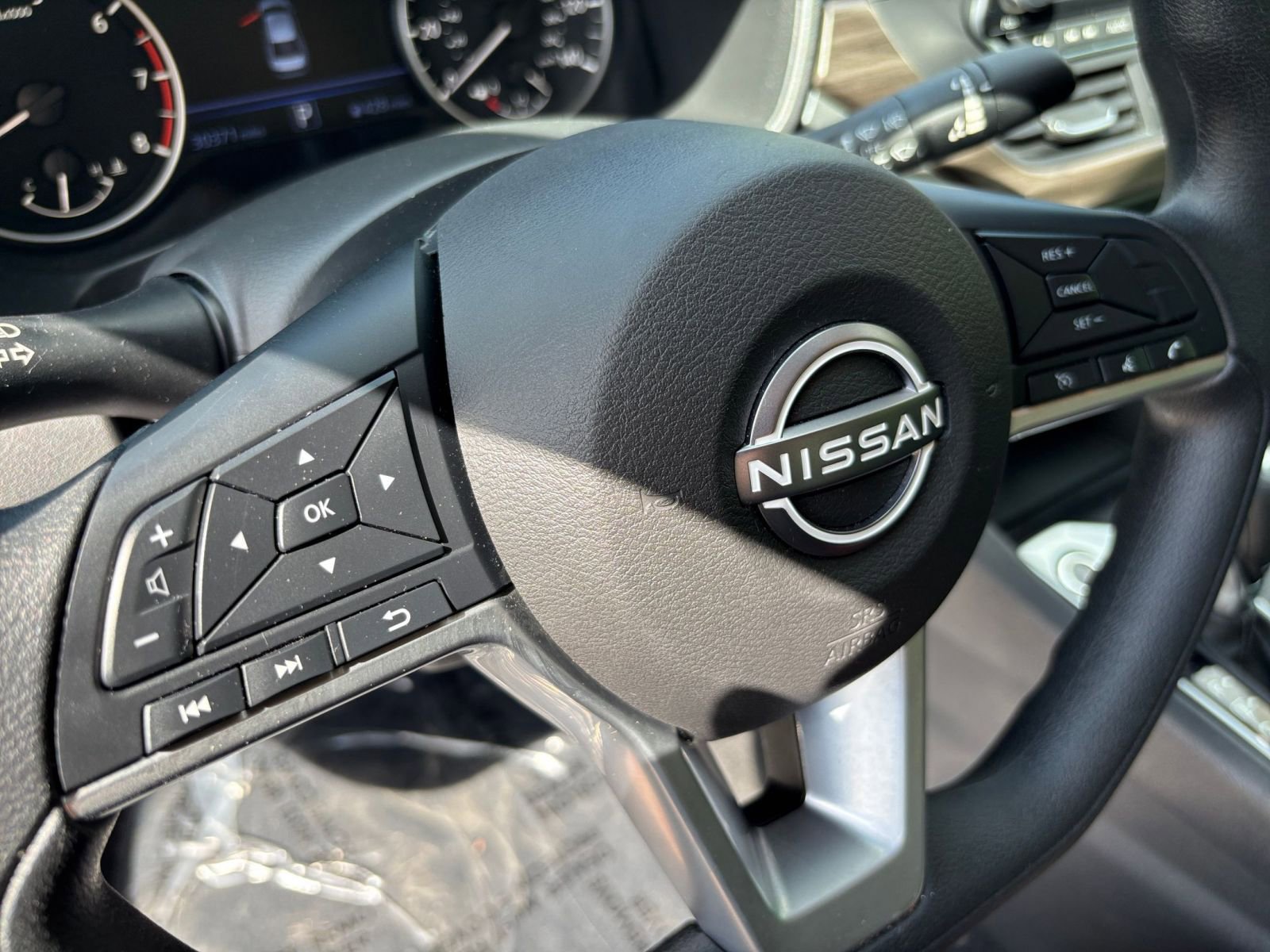 Used 2025 Nissan Altima 2.5 SV image 27