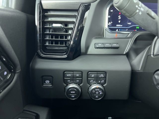 Used 2025 GMC Sierra 1500 AT4 w/ AT4 Premium Package image 18