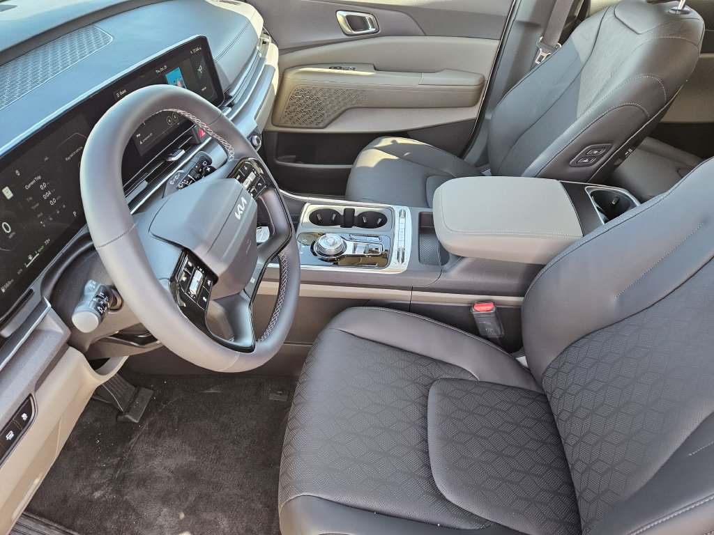 New 2027 Kia Carnival SX FWD image 12