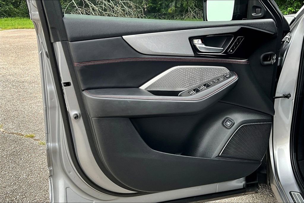 Used 2022 Acura MDX A-Spec image 25