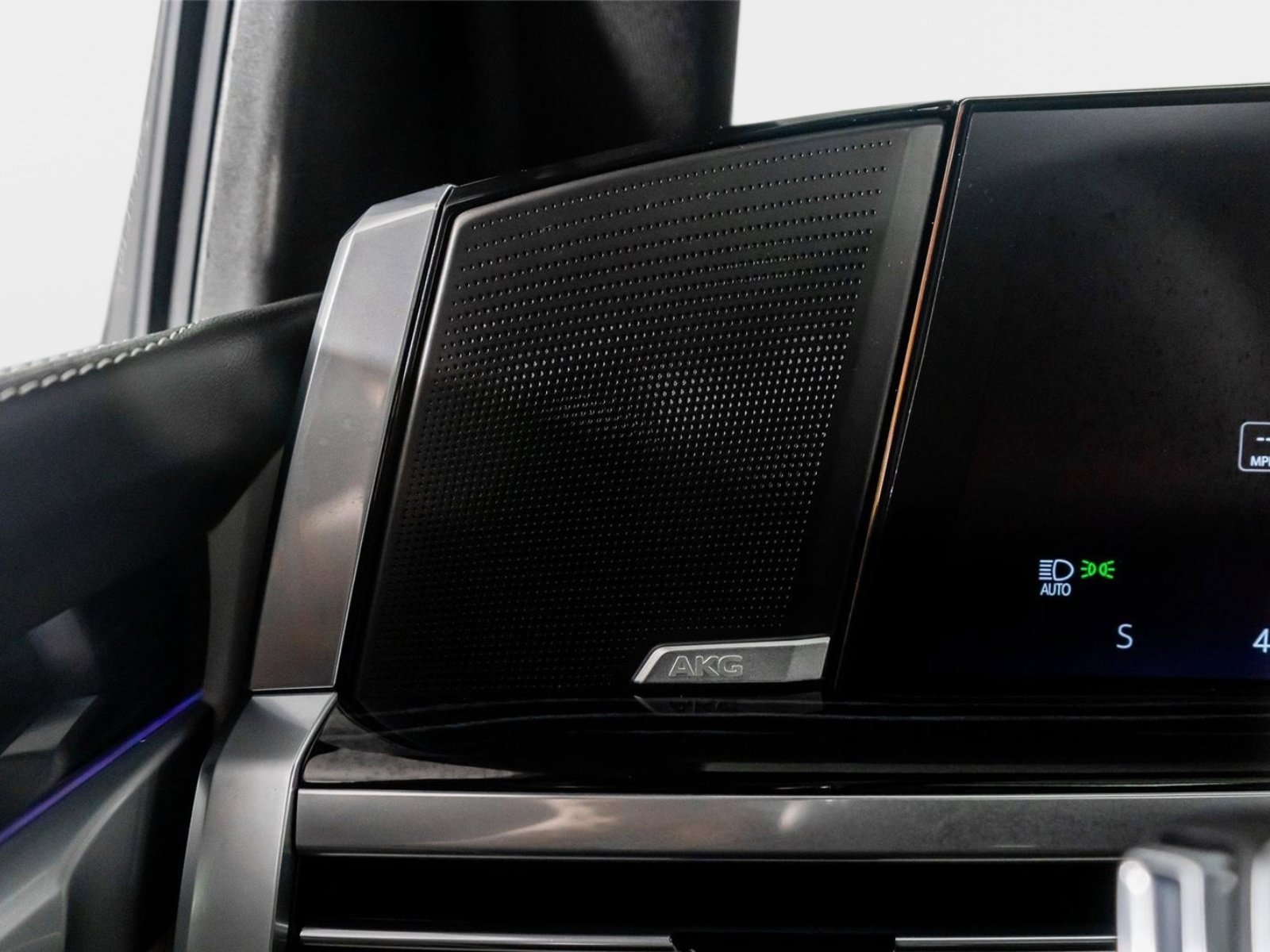 Used 2026 Cadillac Escalade Sport w/ LPO, Floor Liner Package image 12