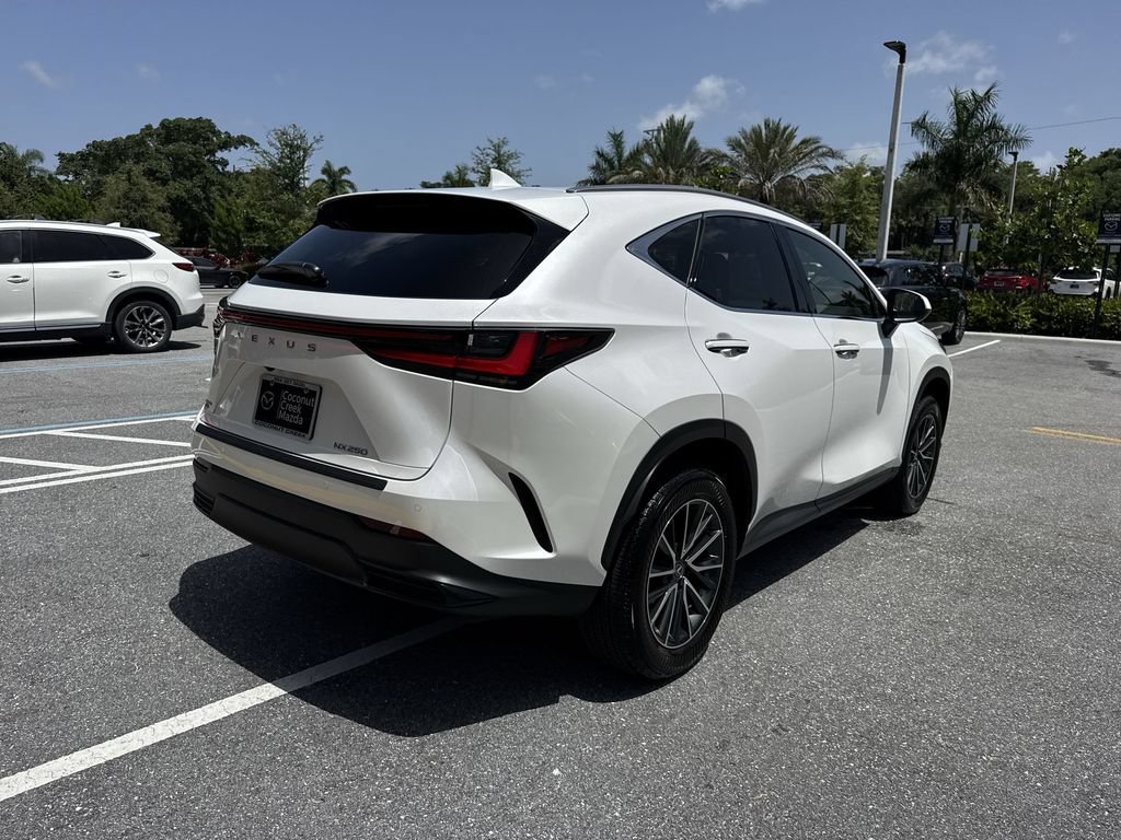 Used 2024 Lexus NX 250 FWD image 3