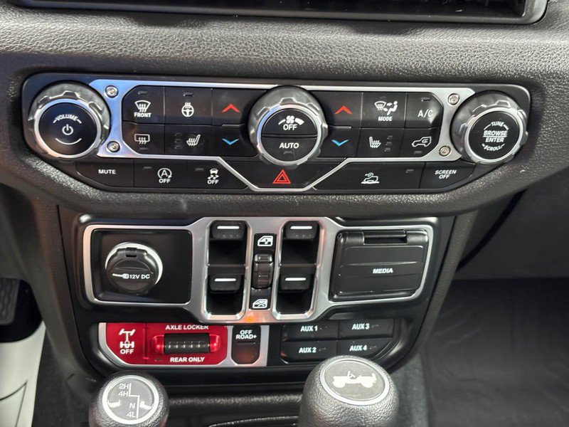 Used 2024 Jeep Wrangler Unlimited Sport AWD/4WD image 22