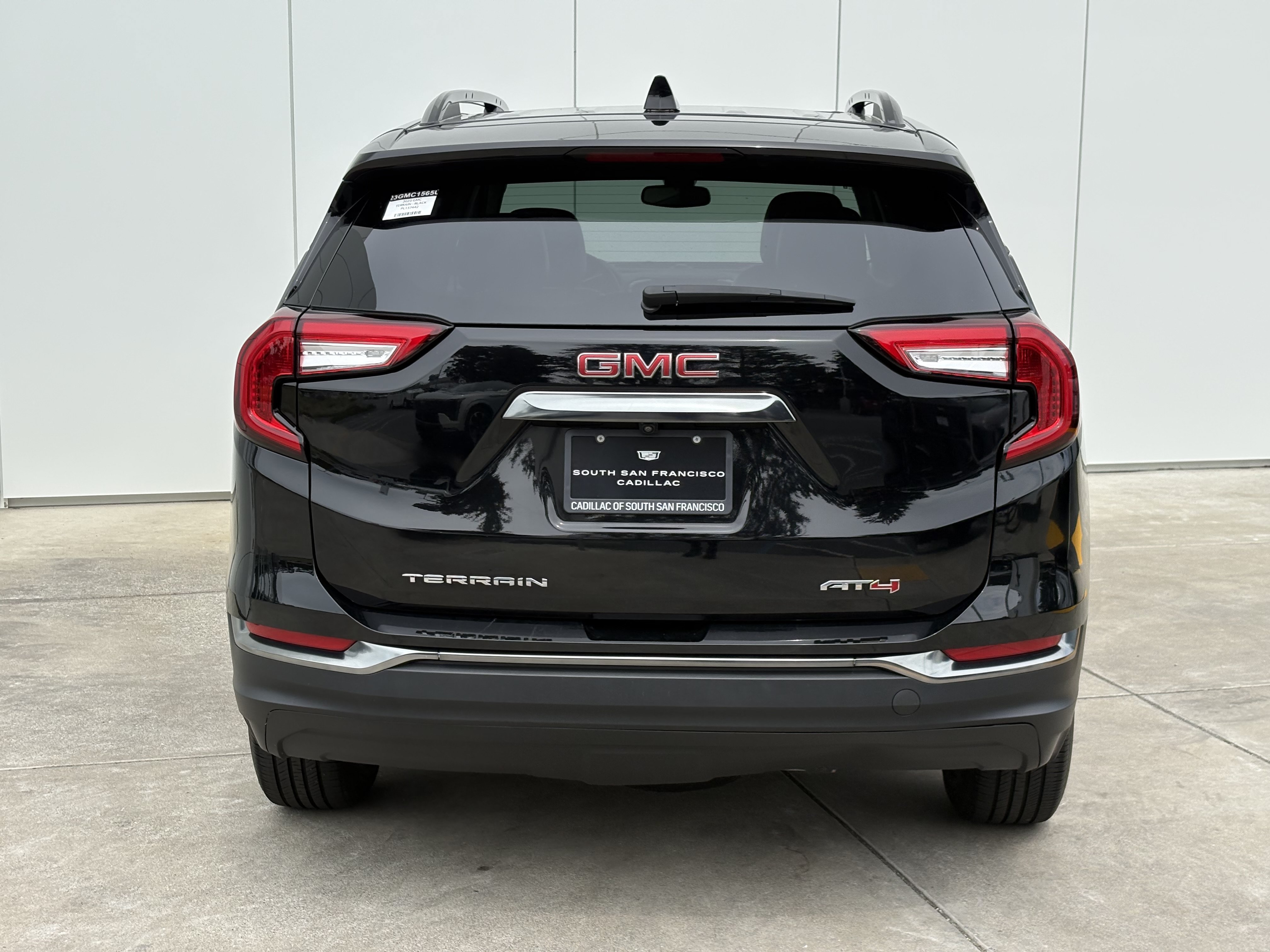 Used 2023 GMC Terrain AT4 AWD/4WD image 8
