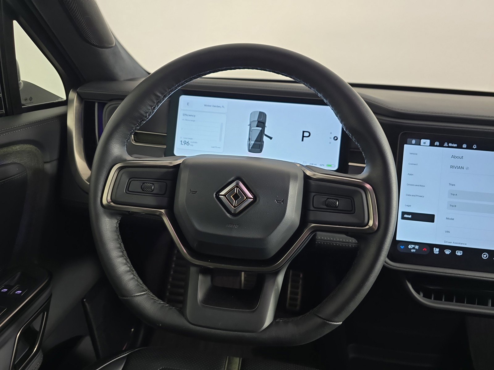 Used 2024 Rivian R1S Adventure AWD/4WD image 28