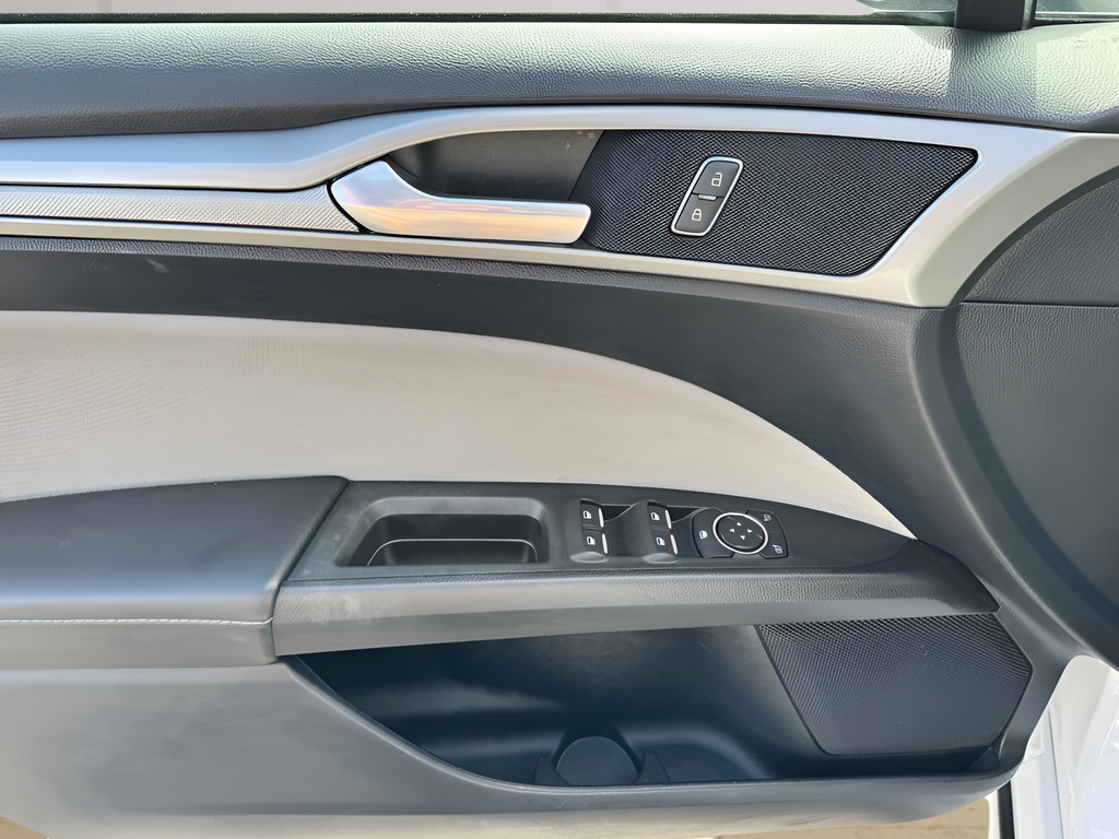 Used 2019 Ford Fusion S FWD image 26