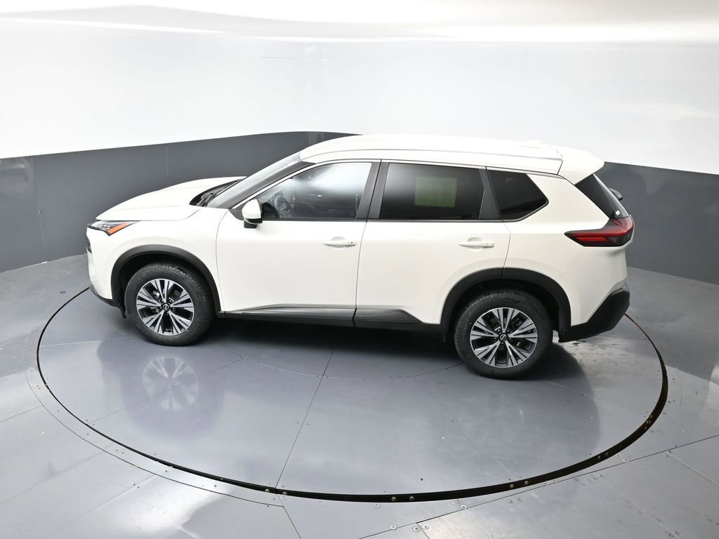 Used 2023 Nissan Rogue SV image 45