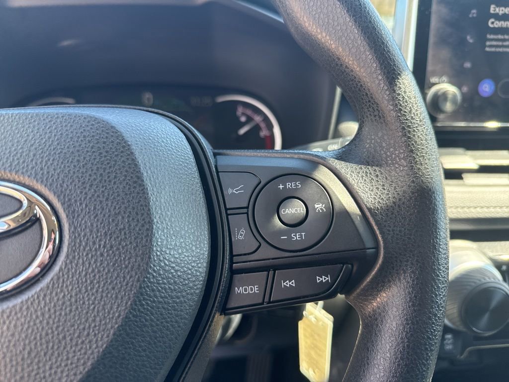 Used 2023 Toyota RAV4 LE image 13