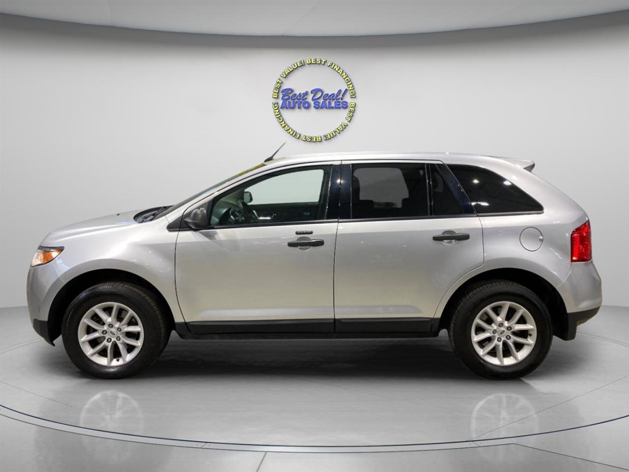 Used 2014 Ford Edge SE w/ Equipment Group 101A image 2