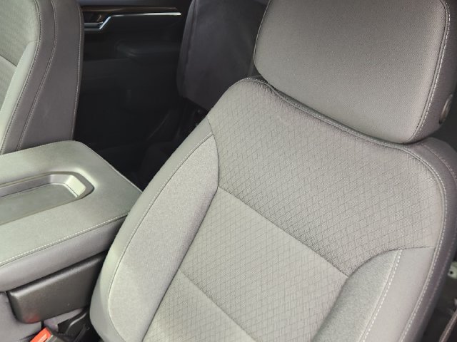 Used 2025 Chevrolet Silverado 1500 LT RWD image 24