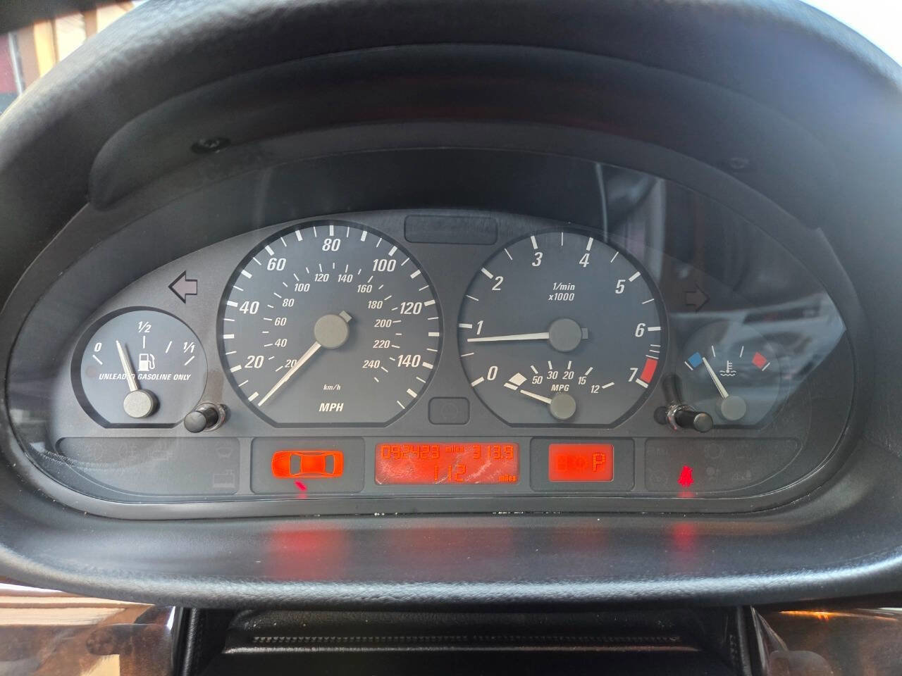 Used 2003 BMW 325Ci Convertible image 12