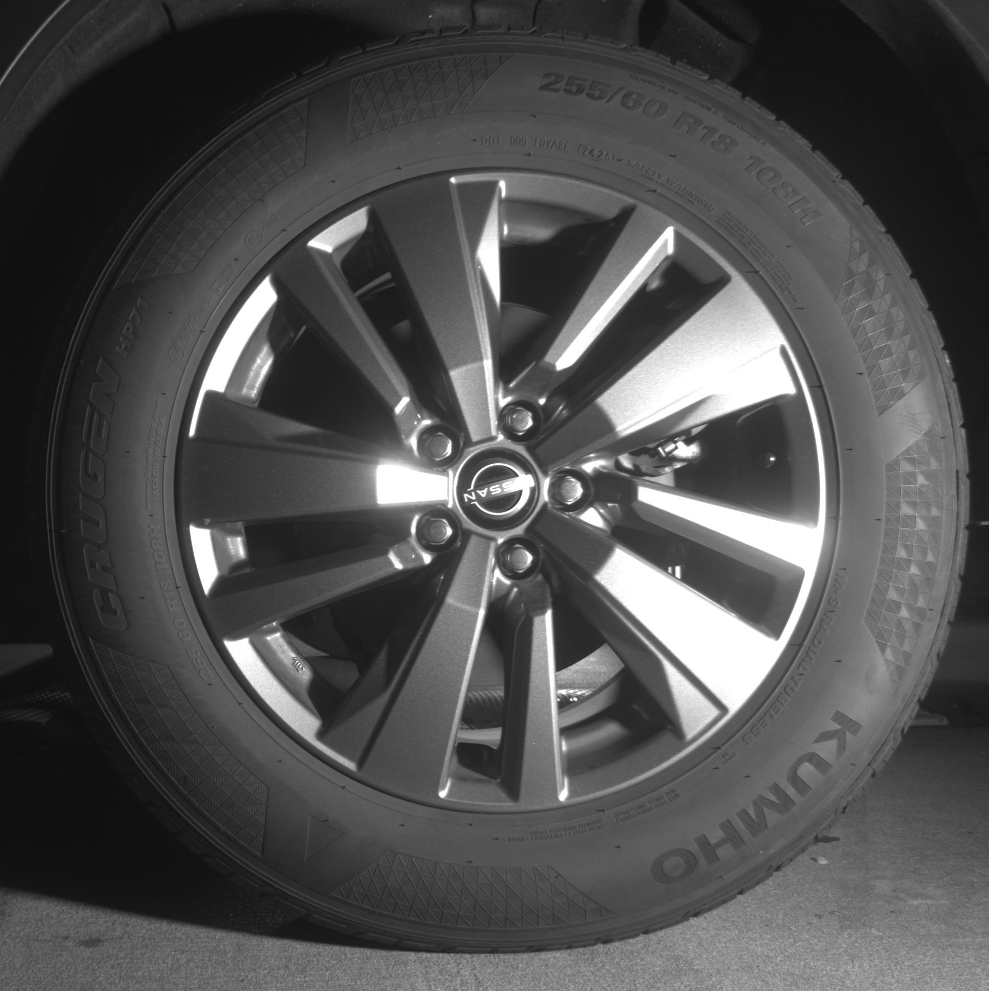 Used 2025 Nissan Pathfinder SV image 14