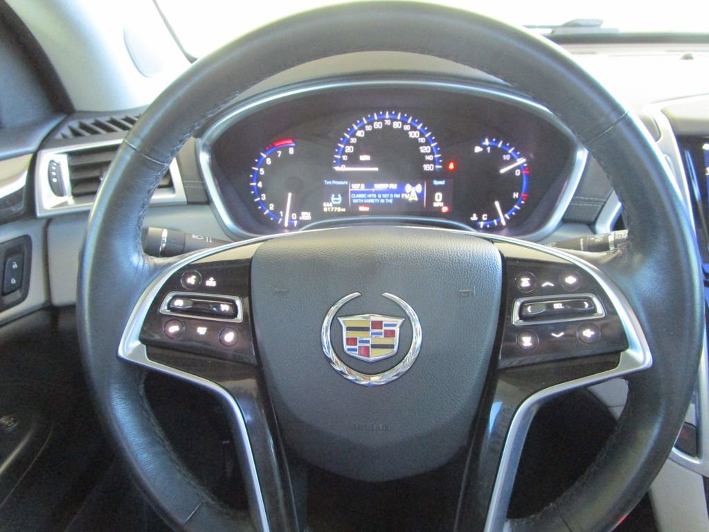 Used 2013 Cadillac SRX Luxury image 30