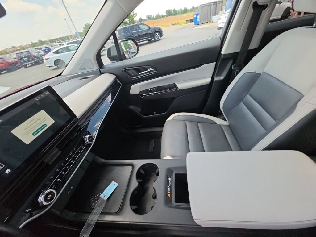 Certified 2024 Honda Prologue Touring image 24