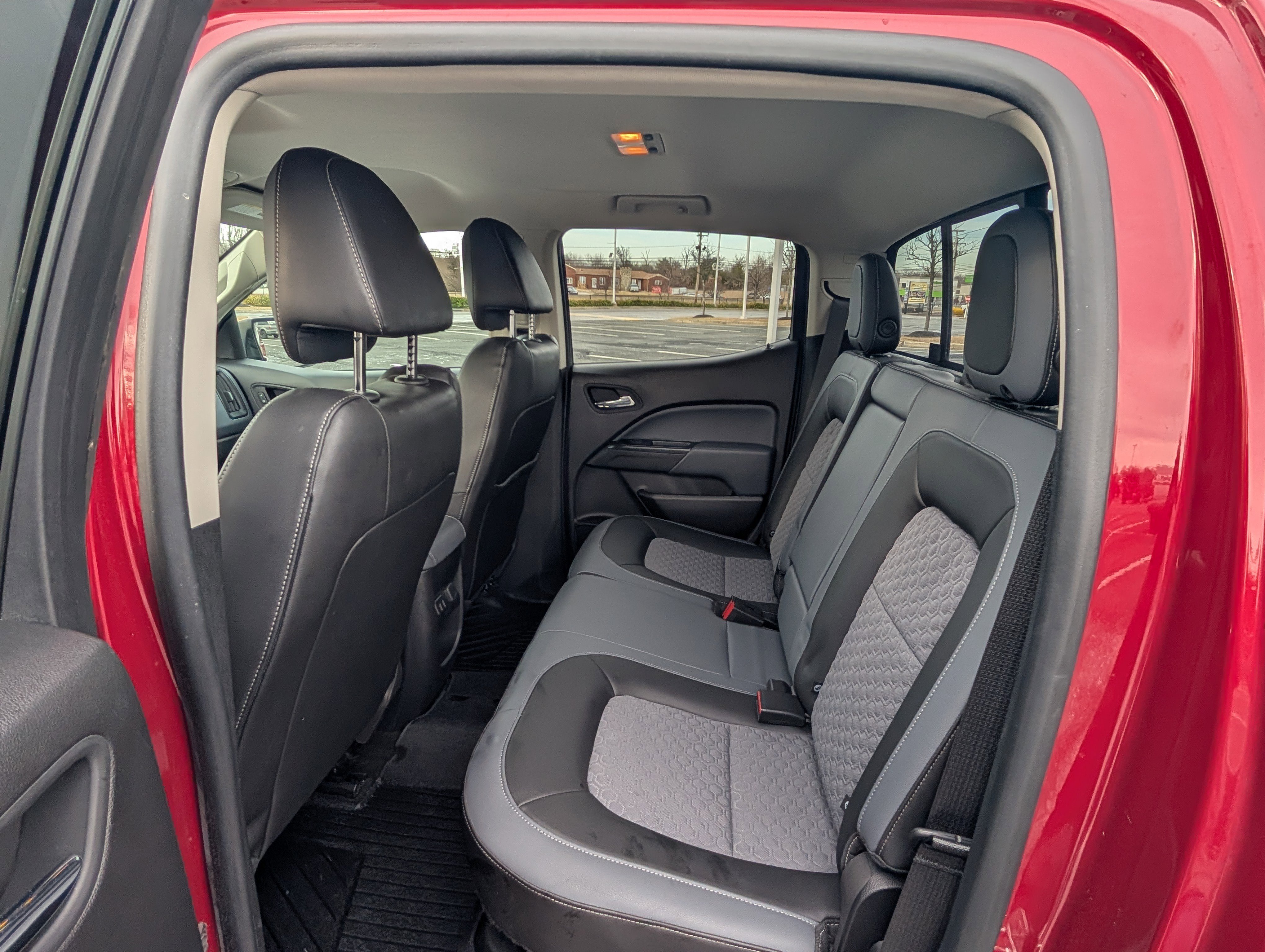 Used 2017 Chevrolet Colorado Z71 image 12