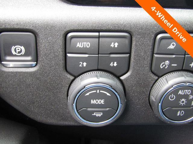 Used 2026 Chevrolet Silverado 3500 High Country AWD/4WD image 14