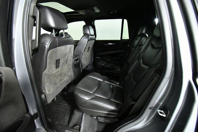Used 2020 Cadillac Escalade Platinum AWD/4WD image 25