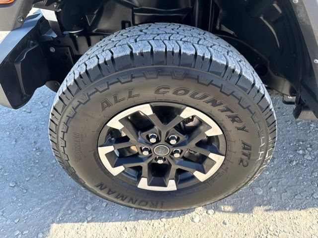 Used 2024 Jeep Wrangler Unlimited Rubicon 4xe AWD/4WD image 25