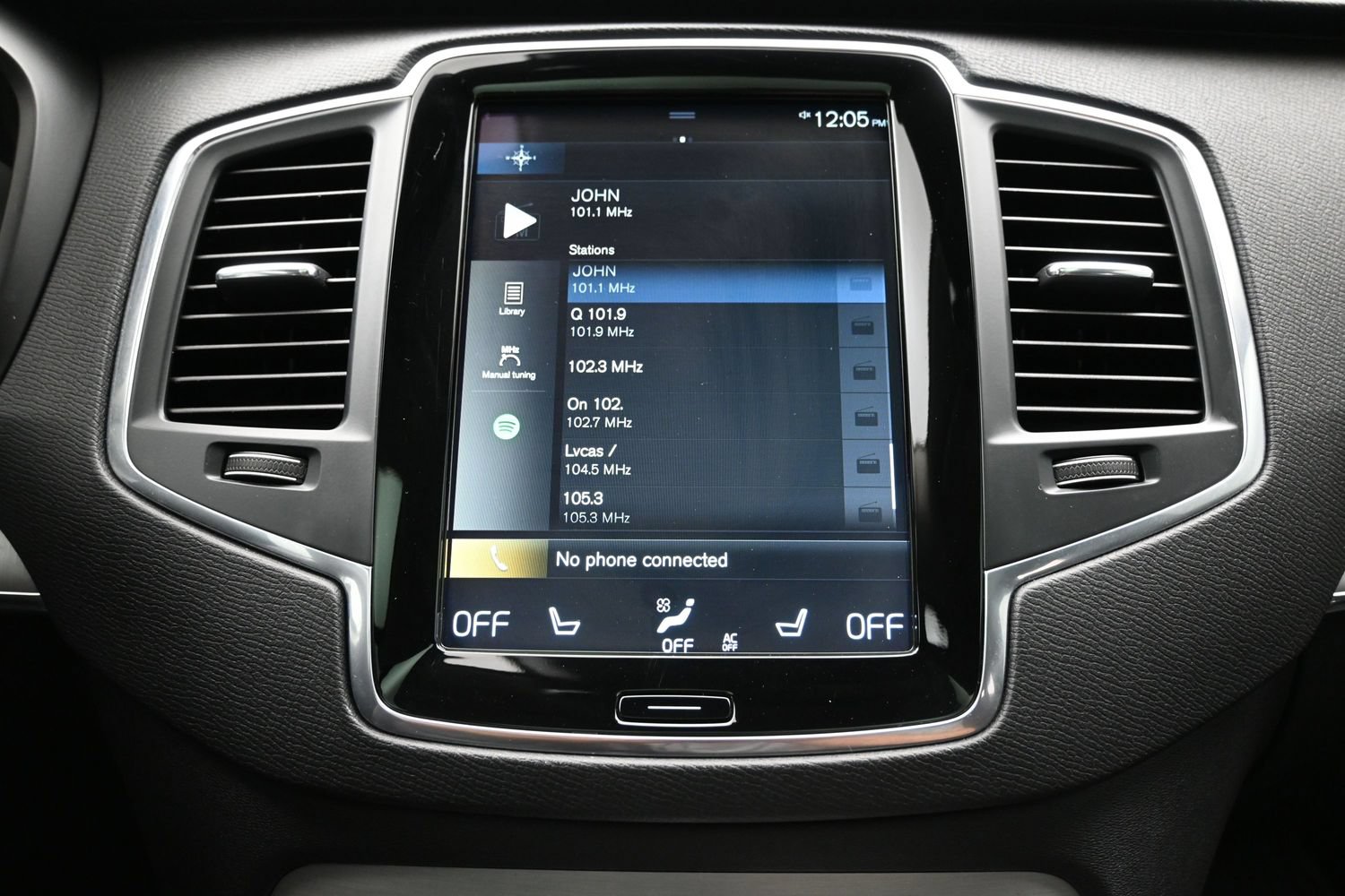 Used 2021 Volvo XC90 T5 Momentum w/ Protection Package Premier FWD image 32