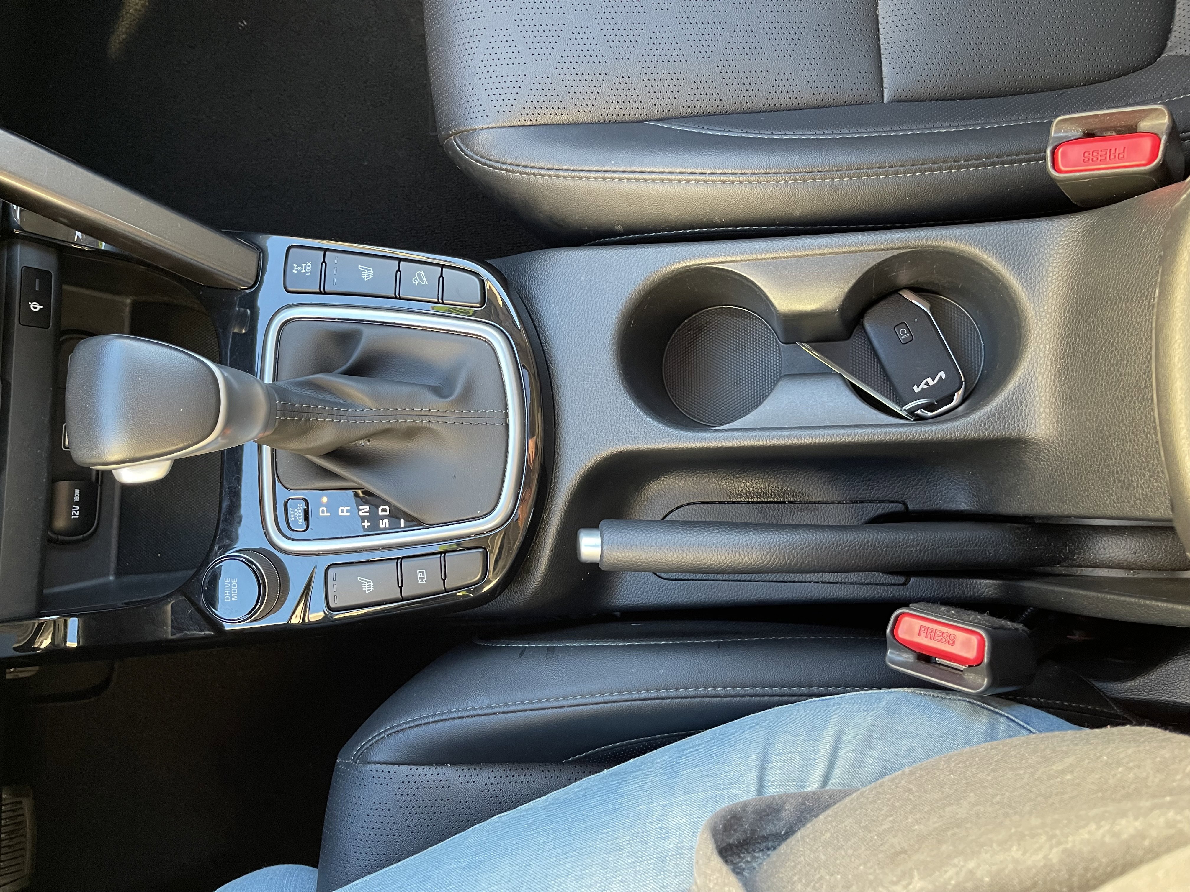 Used 2024 Kia Seltos EX image 16