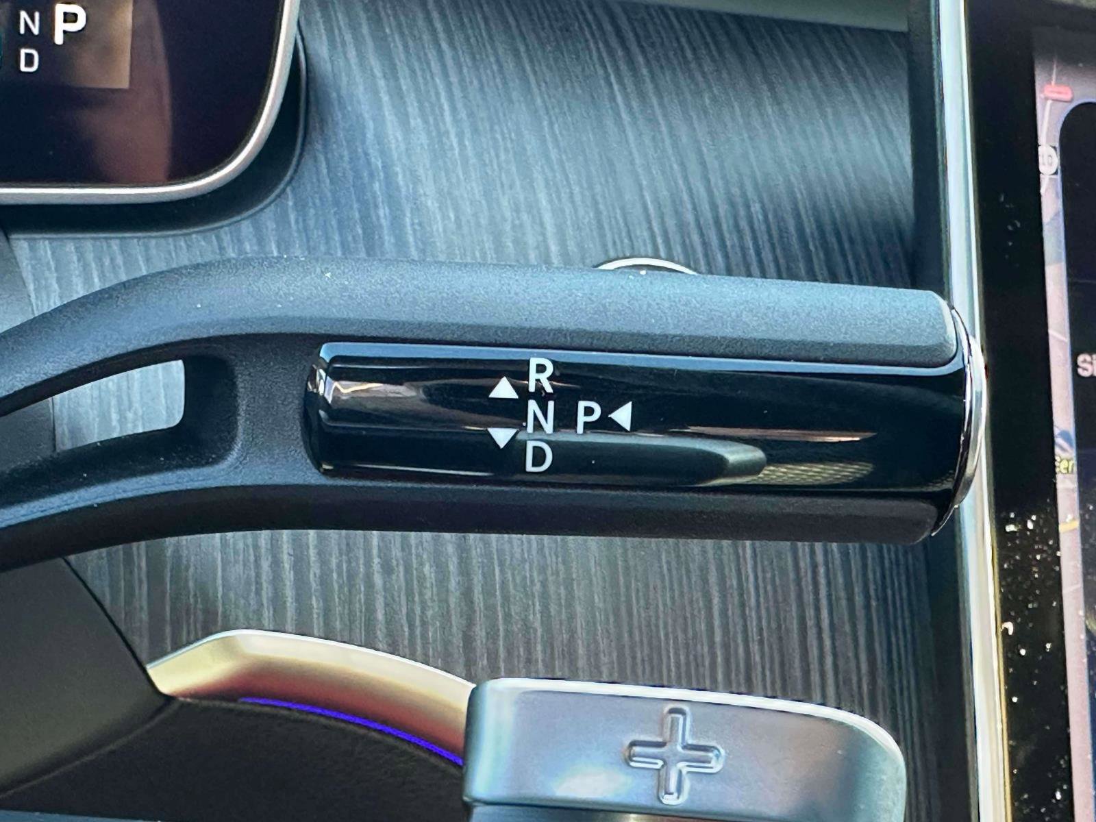 Used 2025 Mercedes-Benz C 300 4MATIC Sedan image 20