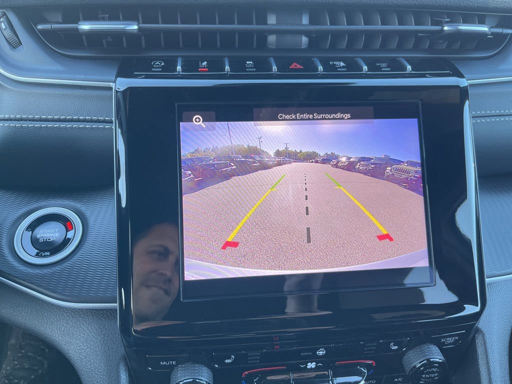 New 2025 Jeep Grand Cherokee Altitude image 25