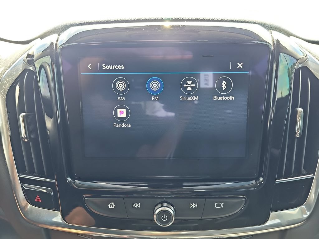 Used 2021 Chevrolet Traverse LT w/ LT Premium Package FWD image 21