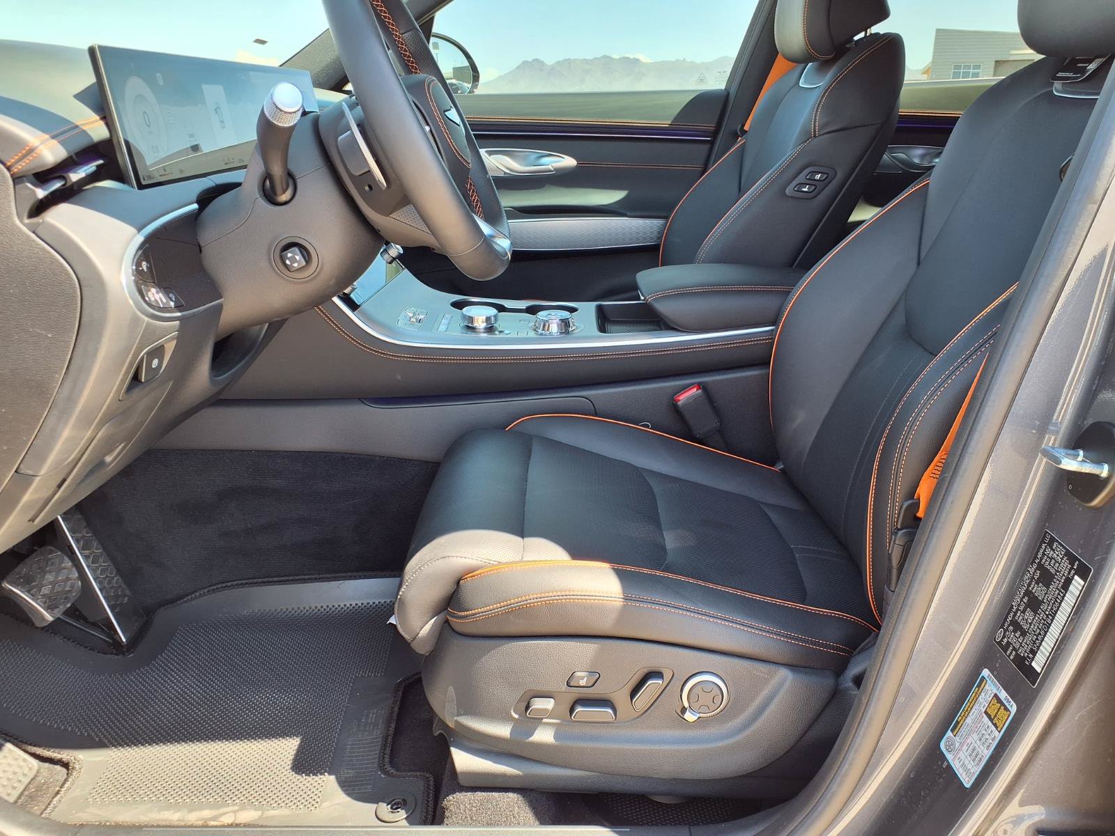 Certified 2026 Genesis GV70 2.5T Sport Prestige AWD/4WD image 23